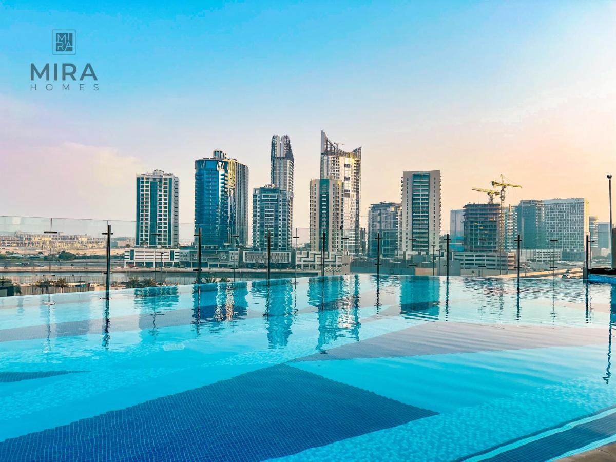 Mira Holiday Homes - Newly Furnished Studio In Downtown ดูไบ ภายนอก รูปภาพ